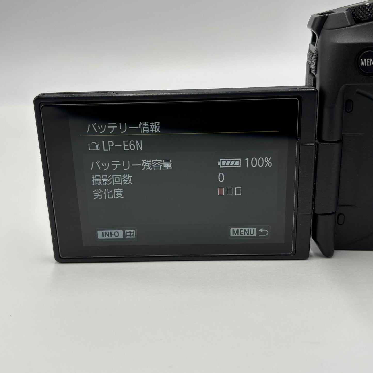 美品 Canon EOS R ボディ DS126721 ミラーレス一眼【C5730-60】