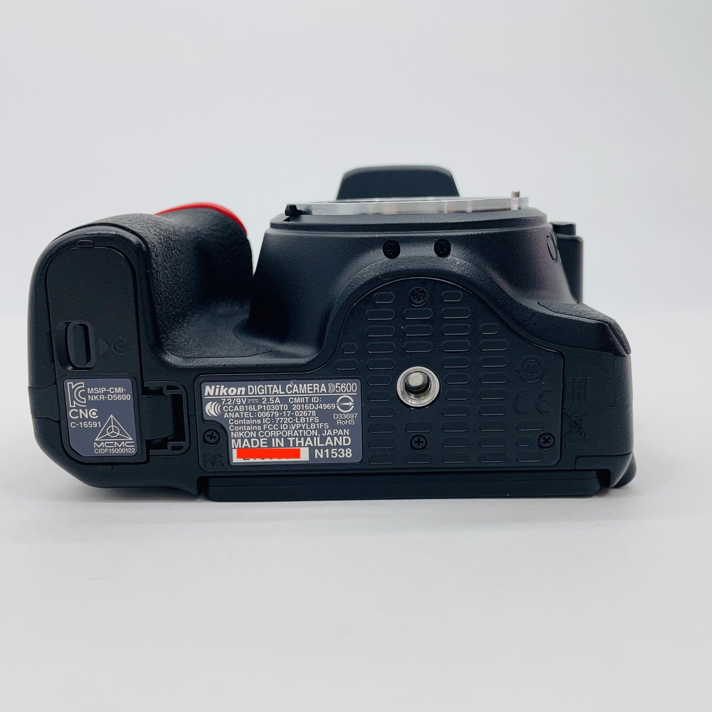 Nikon D5600 18-55mm & 70-300mm ダブルズームキット 【C4726-60】