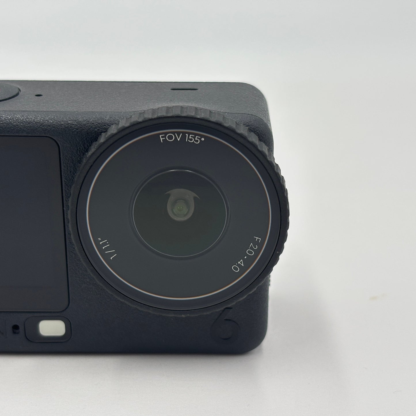 美品 DJI OSMO ACTION 6 スタンダードコンボ 付属品完備+純正バッテリー【C7705-60】
