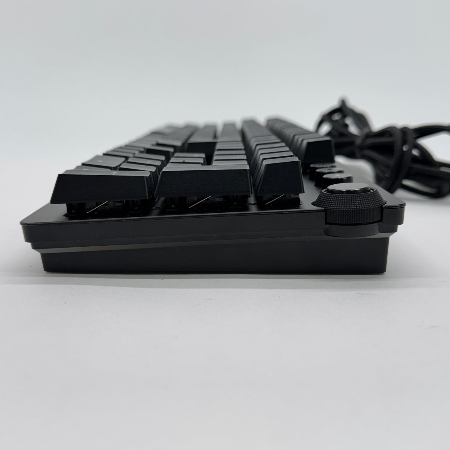 RAZER HUNTSMAN ANALOG OPTICAL SWITCH キーボード 有線 RZ03-0361【C7722-100】