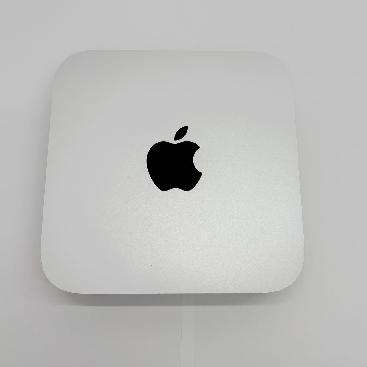 美品 Apple Mac mini 2023 M2 Pro 10コア 16GB 2TB シルバー【C9359-80】