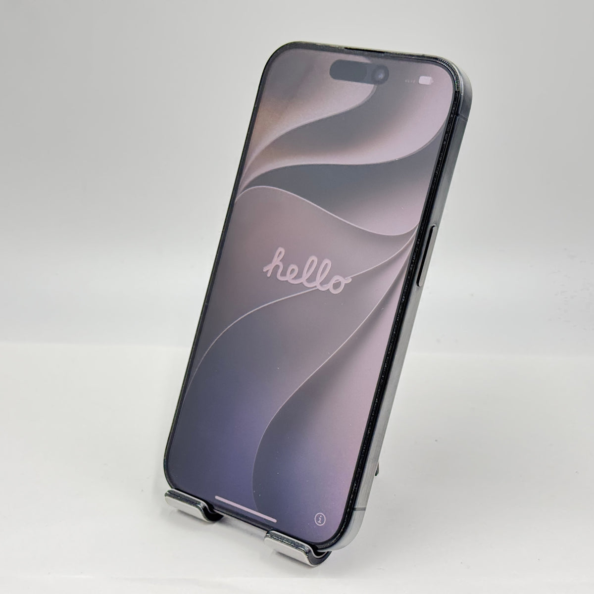 美品 物理デュアルSIM iPhone15 Pro A3104 MTQ83CH/A 256GB ブラックチタニウム 中国版 SIMフリー シャッター音なし【C50-C】