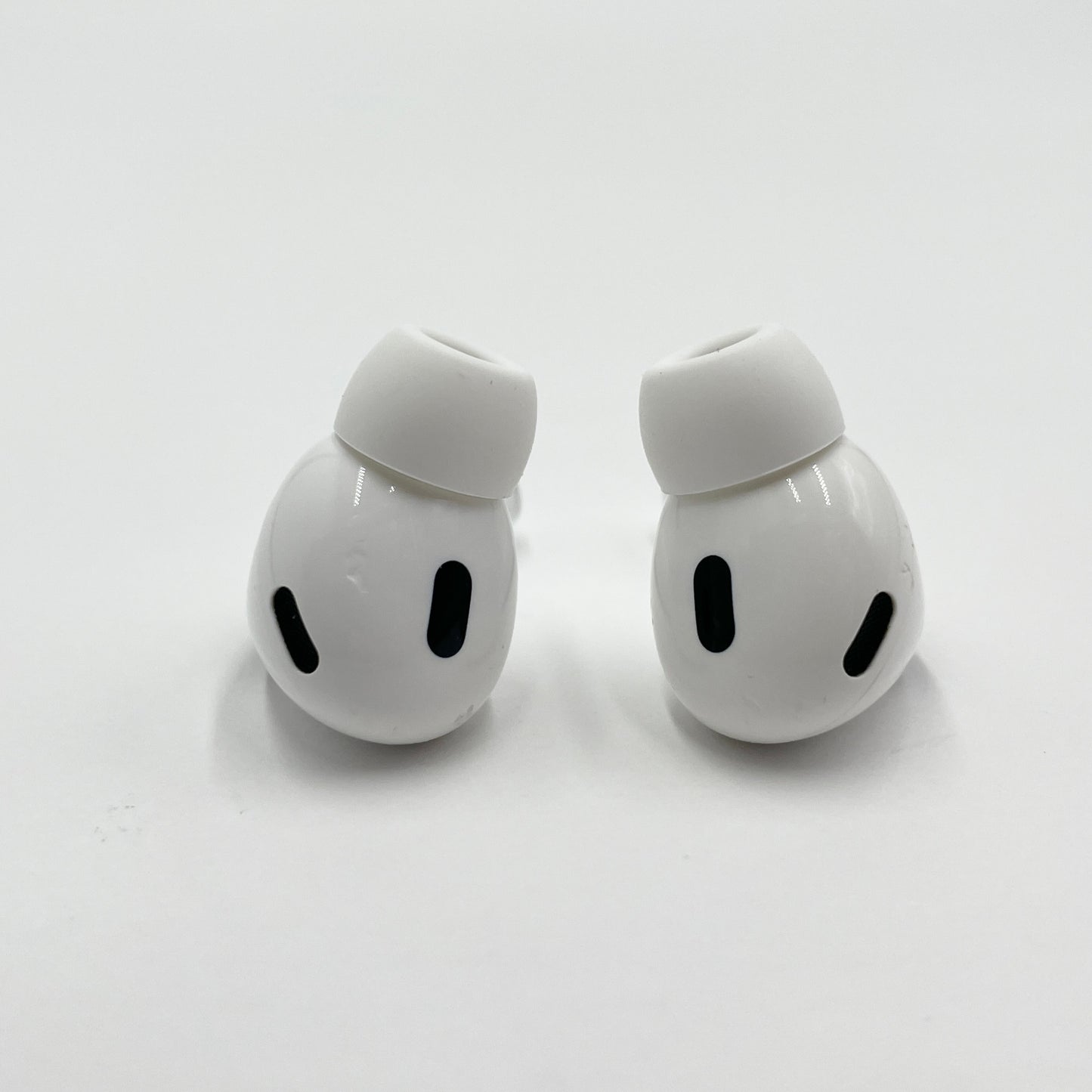 AirPods Pro 2 (USB-C) ワイヤレスイヤホン Apple【C8389-C】