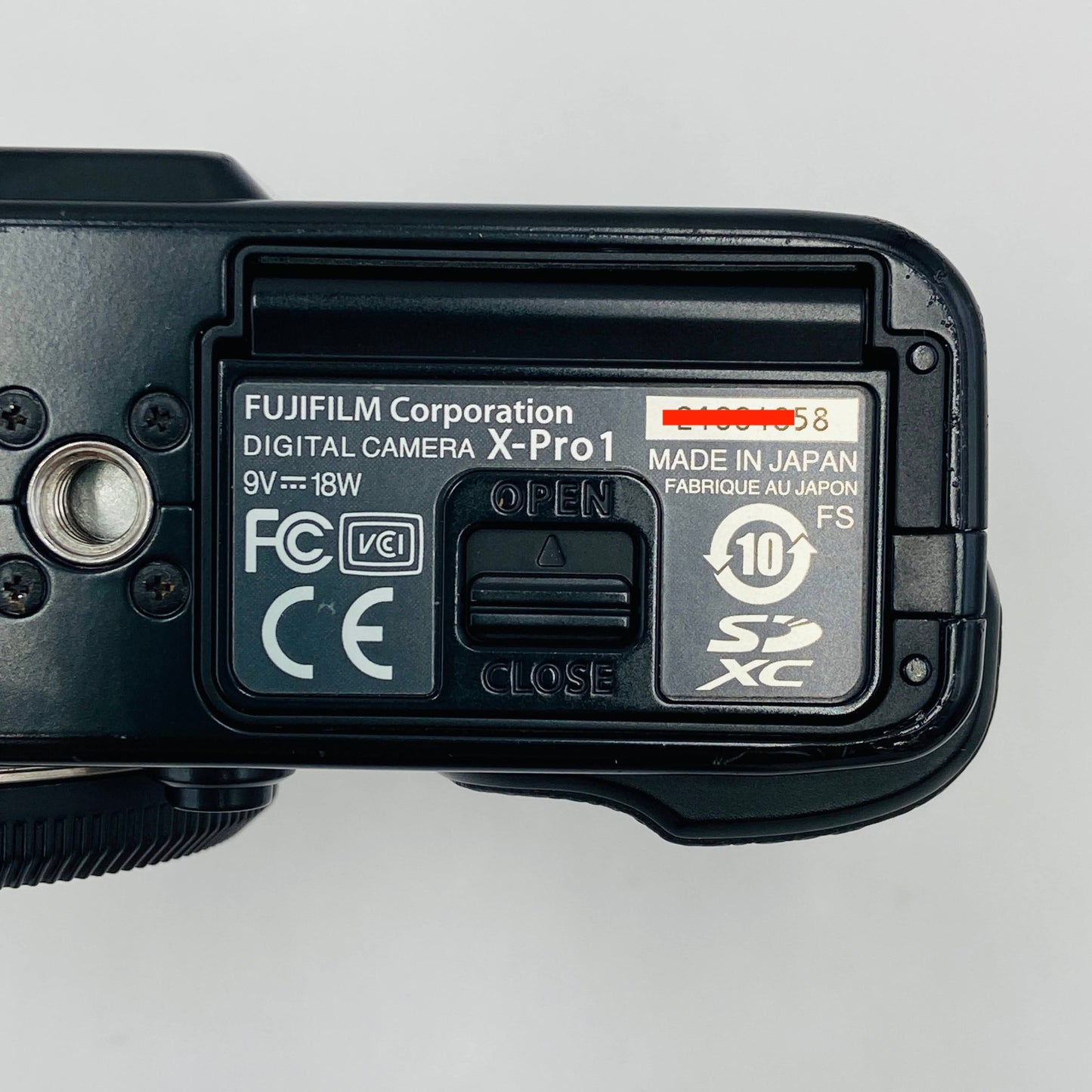 FUJIFILM ミラーレス一眼レフカメラ X-pro1 ボディ 【C4029-60】