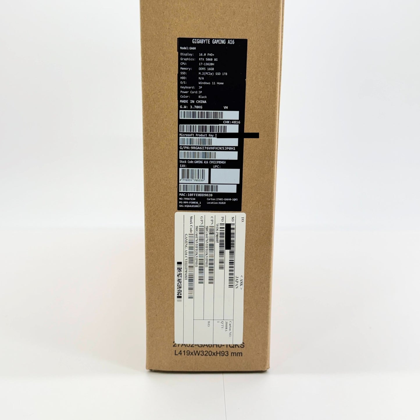 美品 GIGABYTE GAMING A16 i7 13620H 16GB RTX5060 Laptop SSD 1TB Windows11 Home バッテリー最大容量100% 付属品完備【C7821-80】