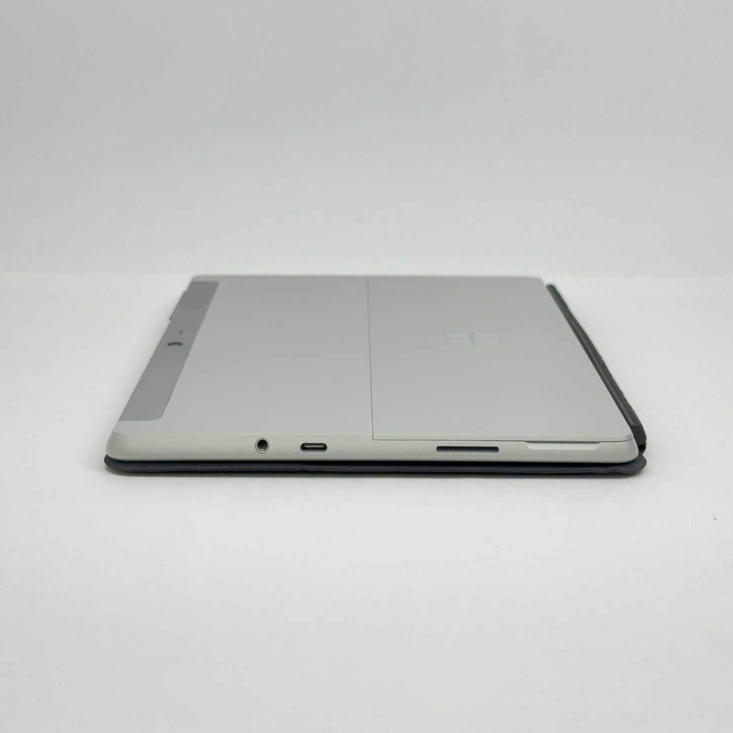 Microsoft Surface Go 4 2067 Intel（R) N200 8GB SSD 64GB Windows11Pro タイプカバー付属 バッテリー最大容量100% 【C8005-60】