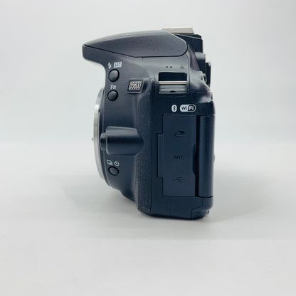 Nikon D5600 18-55mm & 70-300mm　ダブルズームキット 【C4726-60】