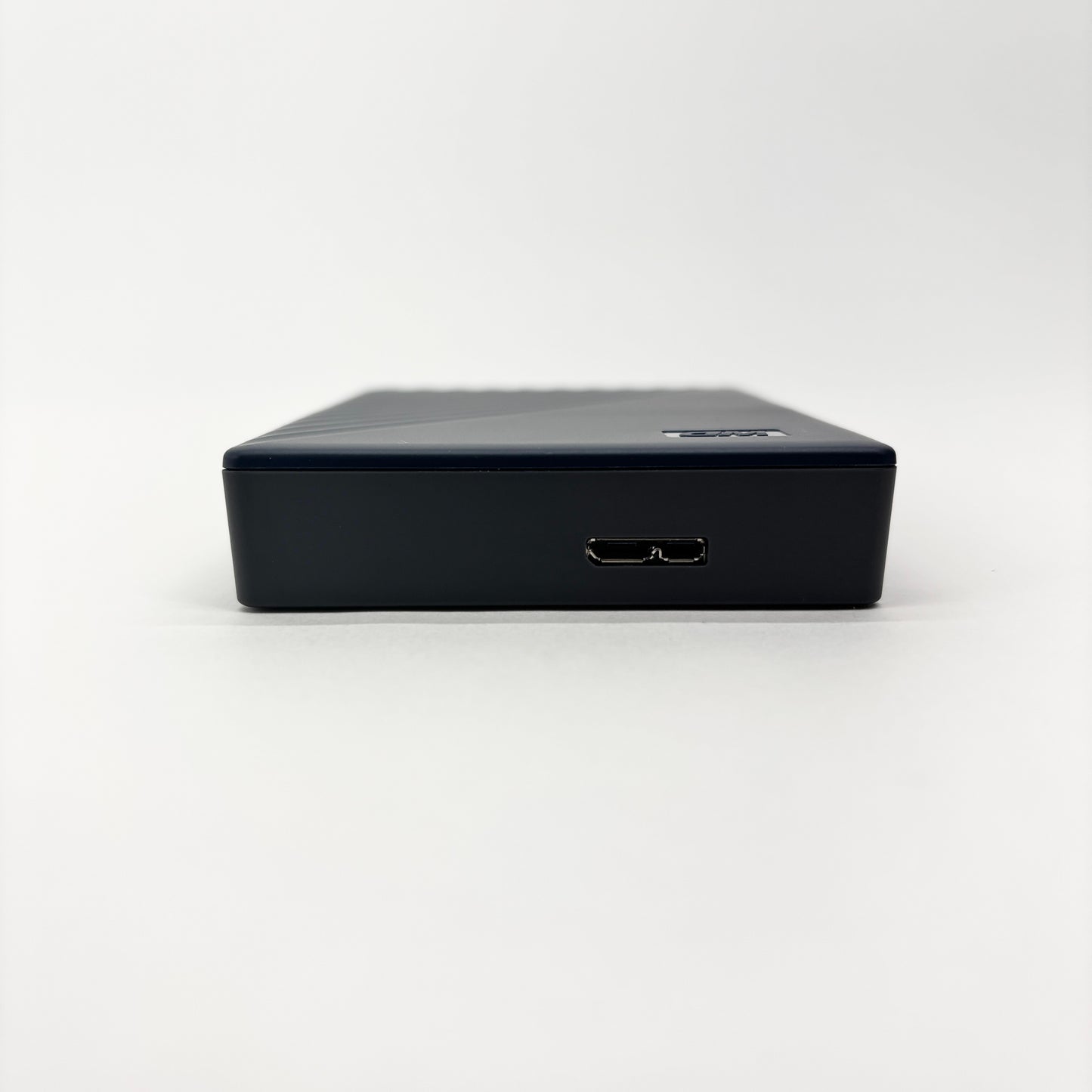 開封済み未使用 Western Digital WD ポータブルHDD 5TB USB3.0 WD 外付けハードディスクWDBA2F0050BBL-WESN【C8839-60】