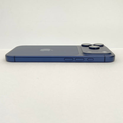 新品同様 美品 iPhone 17 Pro 512GB SIMフリー ディープブルー バッテリー最大容量100%MG8C4J/A 限定保証有効期限：2026年10月9日【C6448-C】
