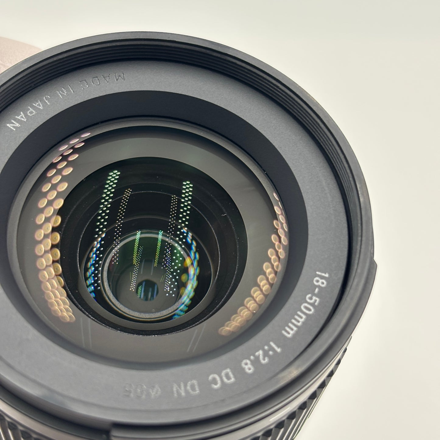 美品 SIGMA 18-50mm F2.8 DC DN ソニーEマウント【C7831-60】
