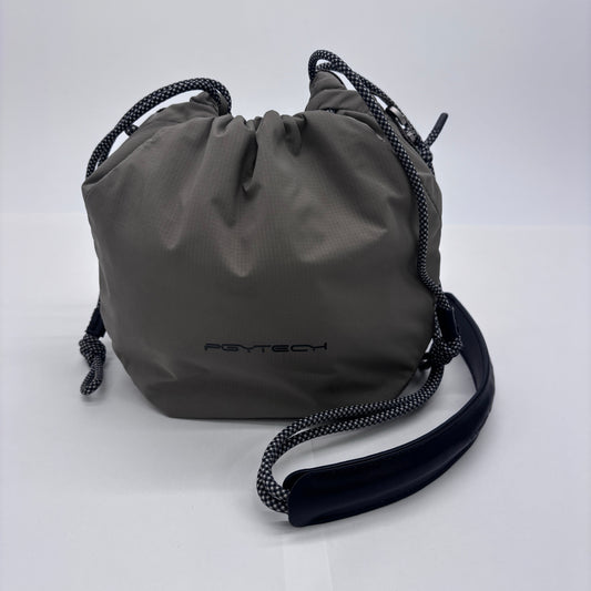 美品 PGYTECH OneGo ドローストリングバッグ フォレストグリーン【C7512】