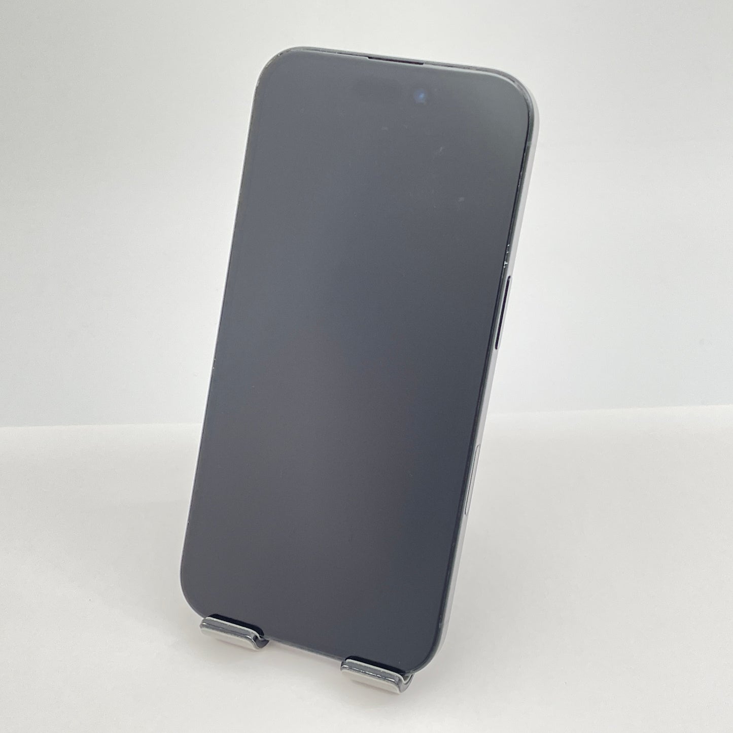 Apple iPhone 16 128GB ブラック SIMフリー MYDQ3J/A バッテリー最大容量100% 限定保証あり【C6586-C】