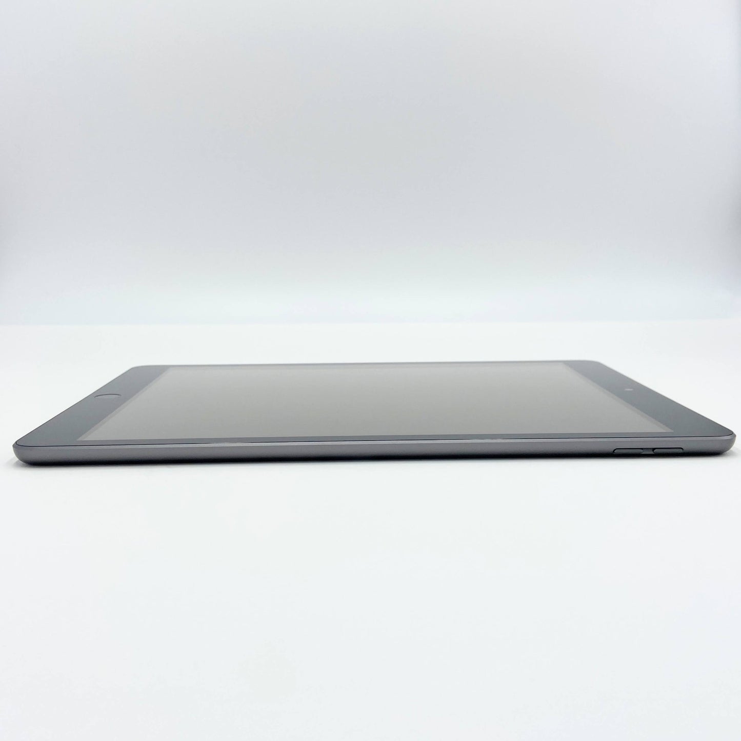 美品 iPad9 第9世代 256GB Wi-Fiモデル スペースグレイ MK2N3J/A バッテリー最大容量100%【C5364-60】