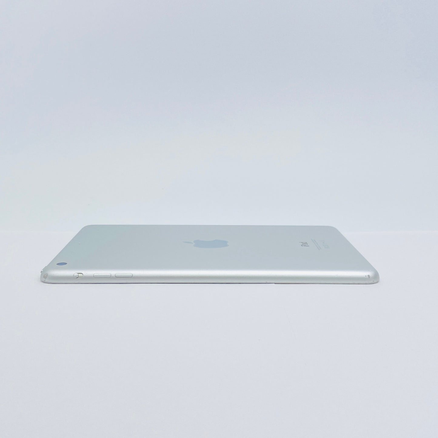 iPad mini 3 Wi-Fiモデル 64GB シルバー MGGT2J/A【C7023-60】