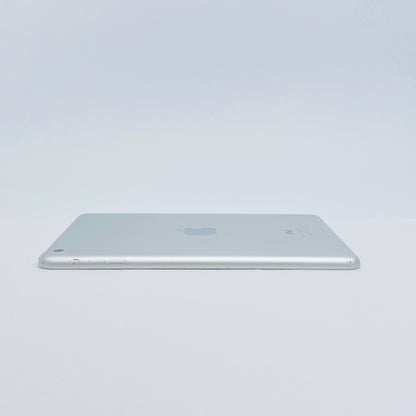 iPad mini 3 Wi-Fiモデル 64GB シルバー MGGT2J/A【C7023-60】