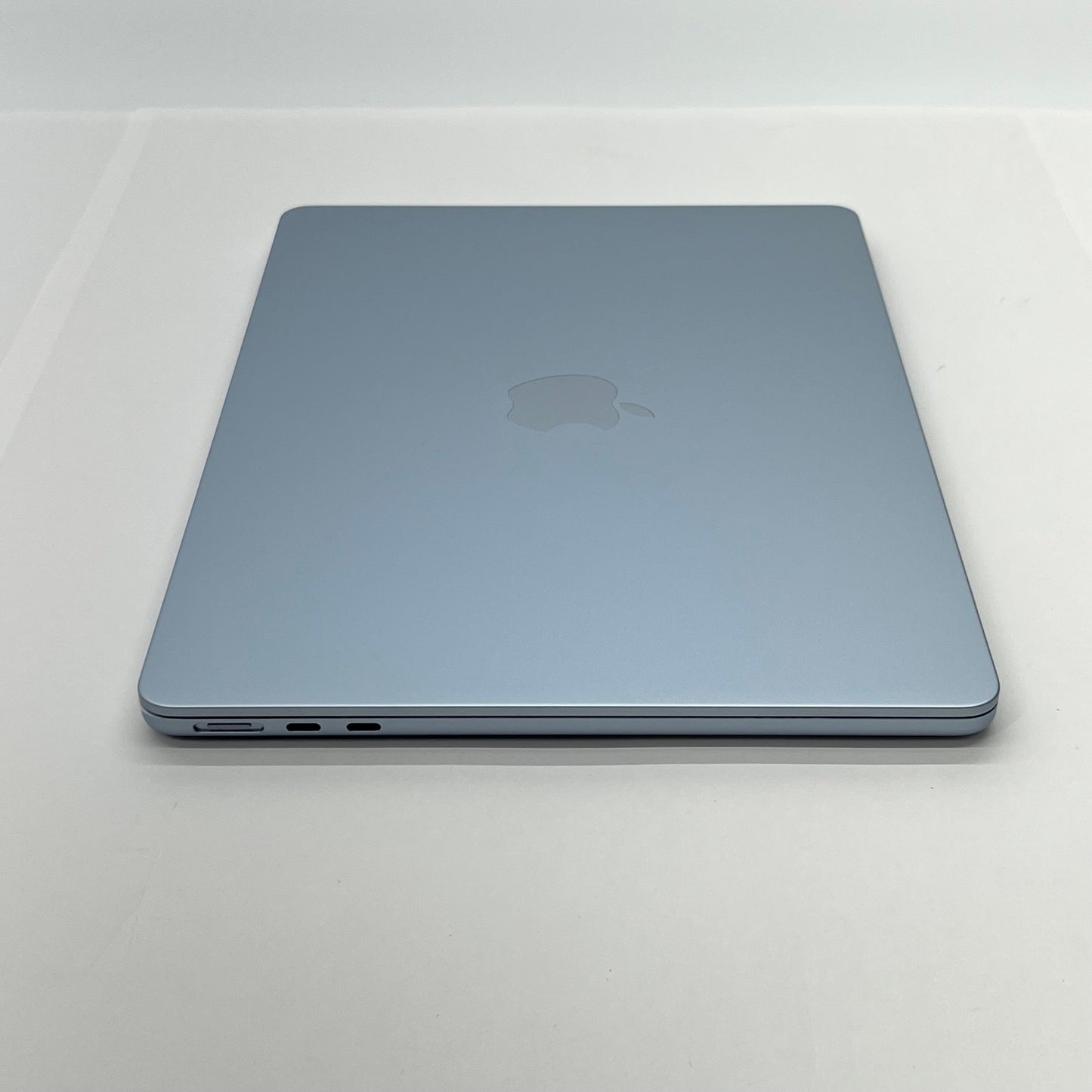 美品 新品同様 MacBook Air 13.6インチ M4チップ 16GB 512GBストレージ Liquid Retinaディスプレイ MC6U4J/A スカイブルー バッテリー最大容量100% 【C5457-80】限定保証有効期限：2026年7月16日