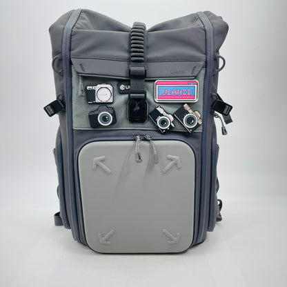 Ulanzi BP04 ハードシェルカメラバックパック【C4358】