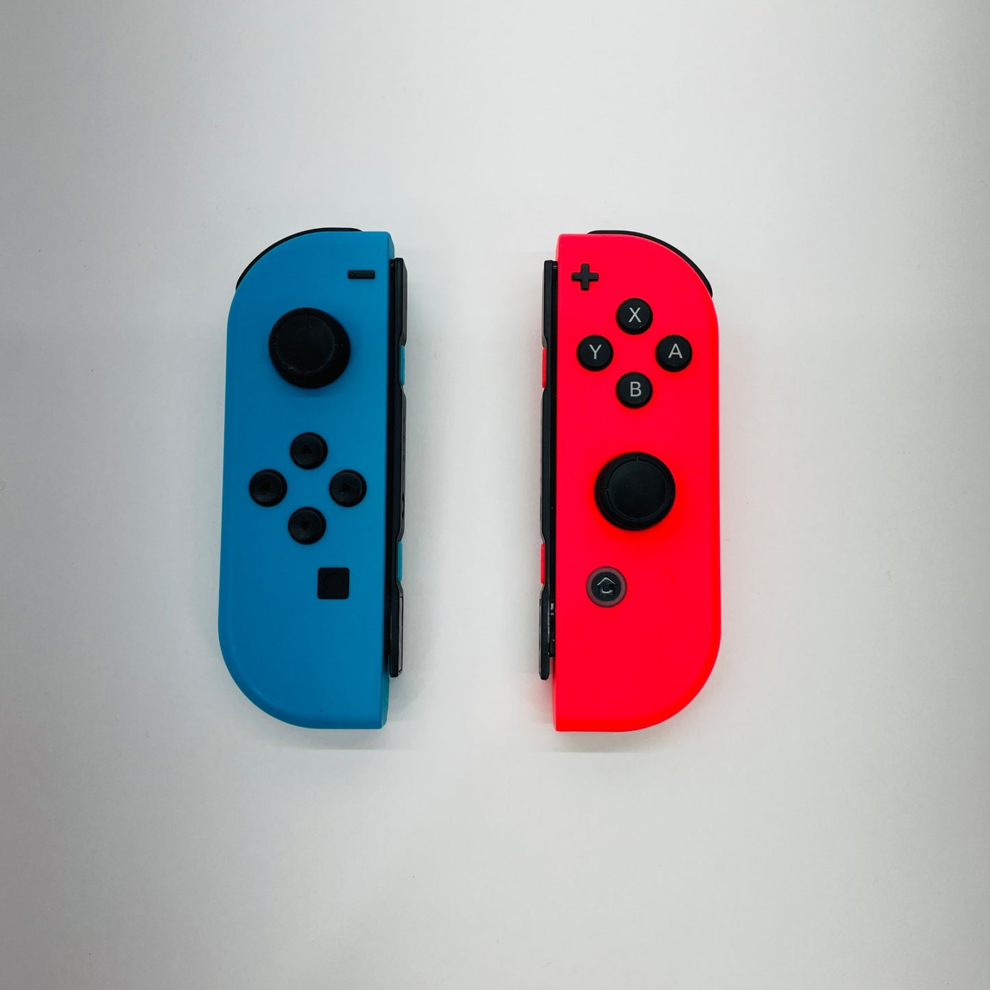 Nintendo Switch 本体 ネオンブルー ネオンレッド 新モデル HAD-S-KABAA 付属品完備　proコントローラーセット	【C4821-80】