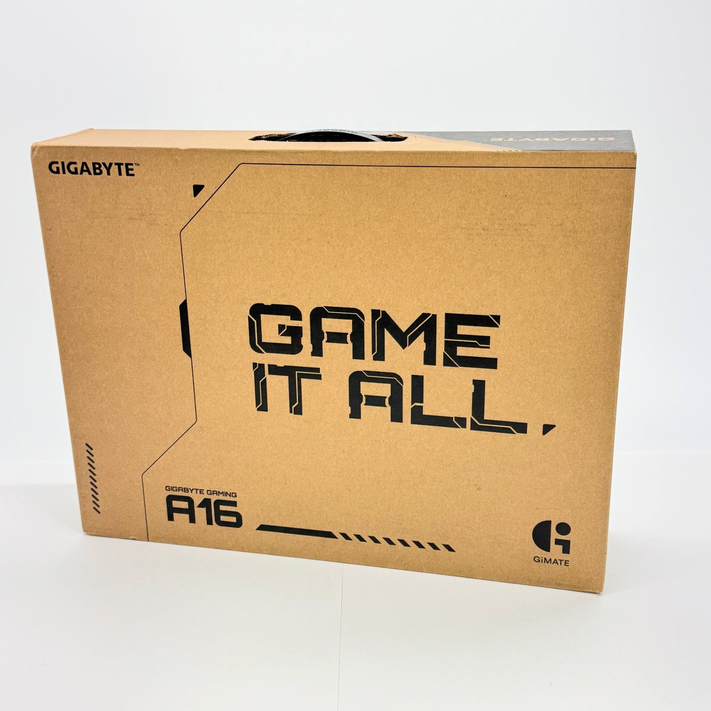 美品 GIGABYTE GAMING A16 i7 13620H 16GB RTX5060 Laptop SSD 1TB Windows11 Home バッテリー最大容量100% 付属品完備【C7821-80】