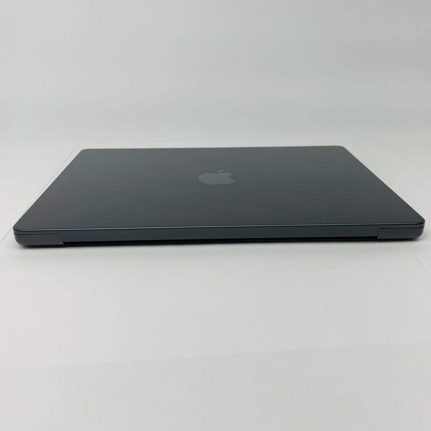 Apple MacBook Pro 2023 14インチ M3Pro 12コア 36GB 1TB USキーボード【C4338-80】