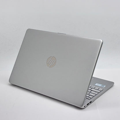 HP Laptop 15s-fq2635TU Core i5 1135G7 8GB SSD512GB Windows11Home バッテリー最大容量93％ 【C5836-80】