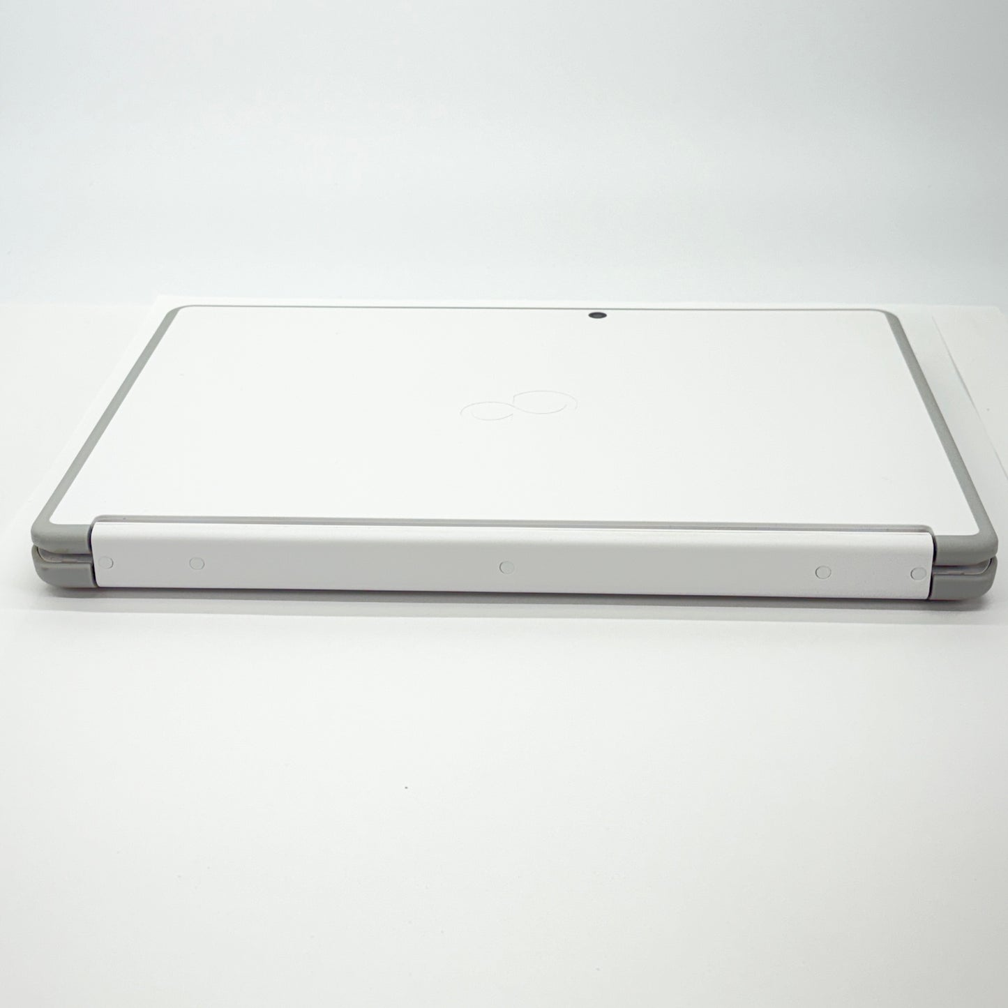 LIFEBOOK LH35/C2 FMVL35C2W Celeron 3865U 4GB SSD 128GB バッテリー最大容量83%【C5597-80】