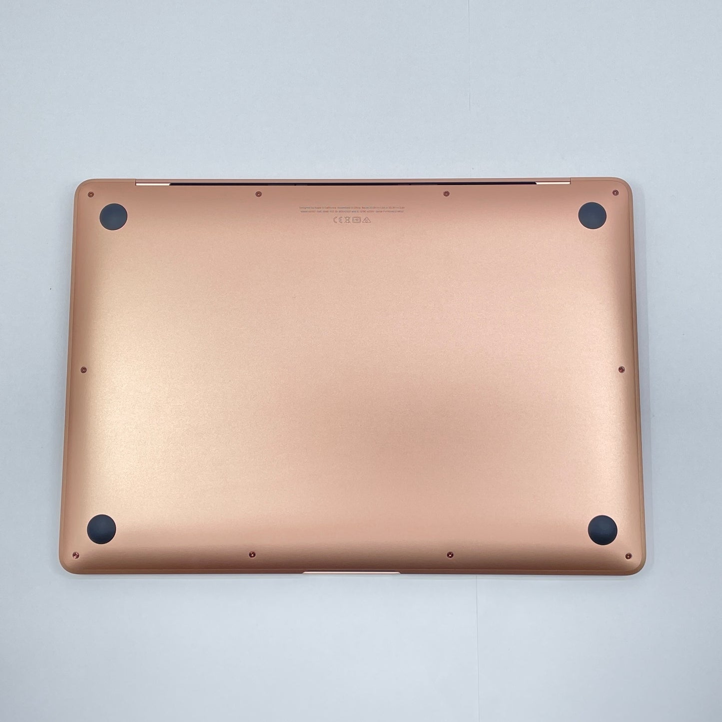 MacBook Air Retina 13インチ (Late 2020) Apple M1 8コア/8GB/SSD 256GB ゴールド MGND3J/A バッテリー最大容量100%充放電回数14回 付属品完備【7964-80】