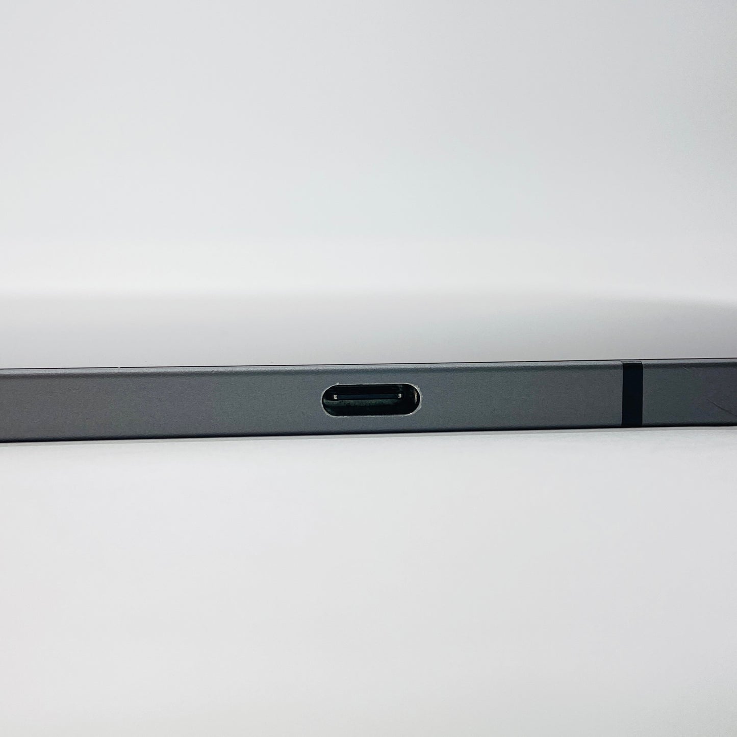 Apple MXE42J/A iPad Pro 11インチ 2世代 256GB Wi-Fi+Cellularモデル SIMフリー 【C4282-60】