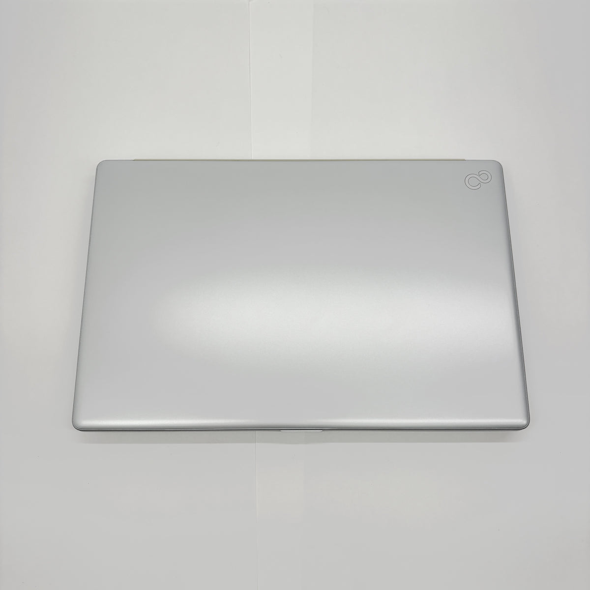 美品 富士通 FMV LIFEBOOK AH53/G2 FMVA53G2S ファインシルバー i7 1260P 8GB SSD512GB Windows11 Home バッテリー最大容量87%【C9511-100】