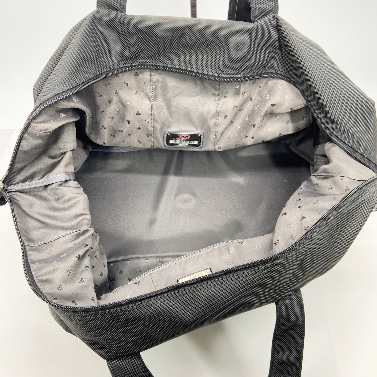 TUMI ボストンバッグ   旅行かばん ブラック【C5751】
