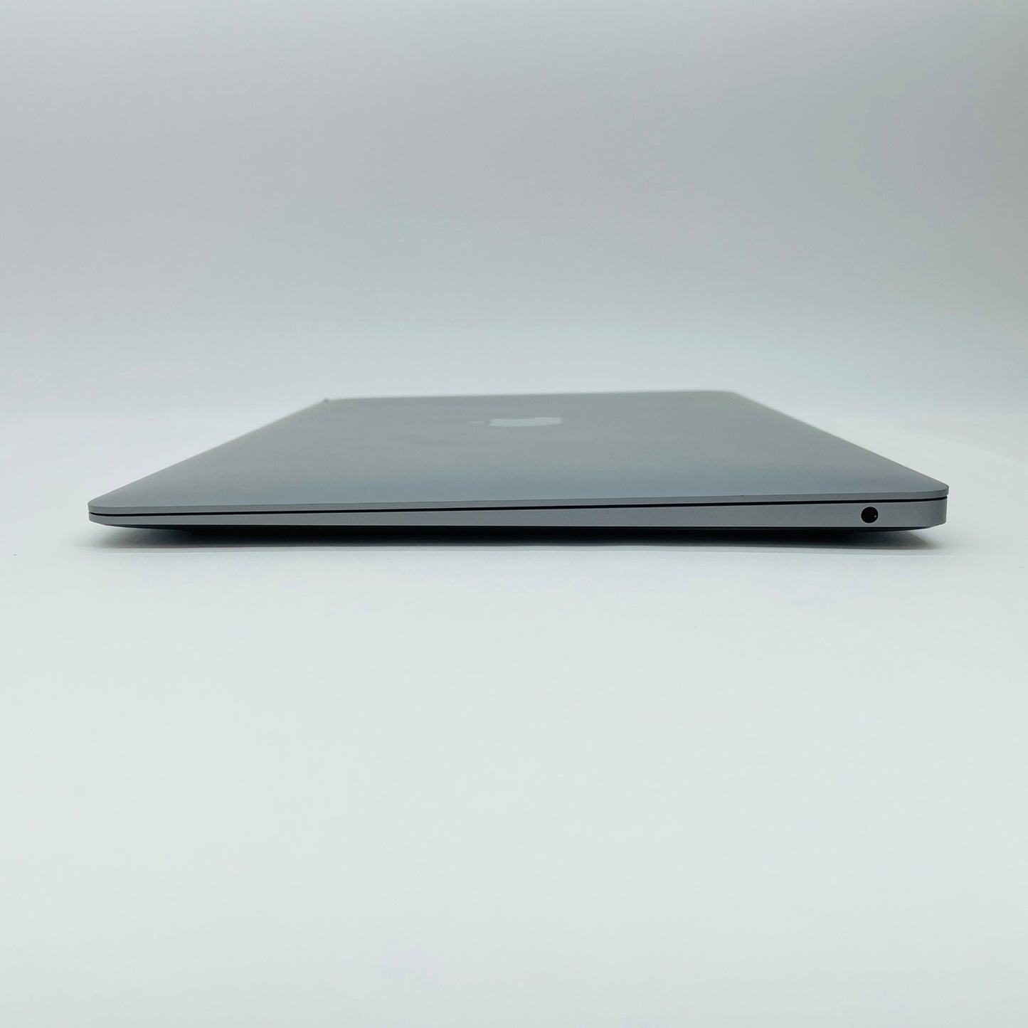 Apple MacBook Air 2020 M1 8GB 256GB MGN63J/A【C4589-80】