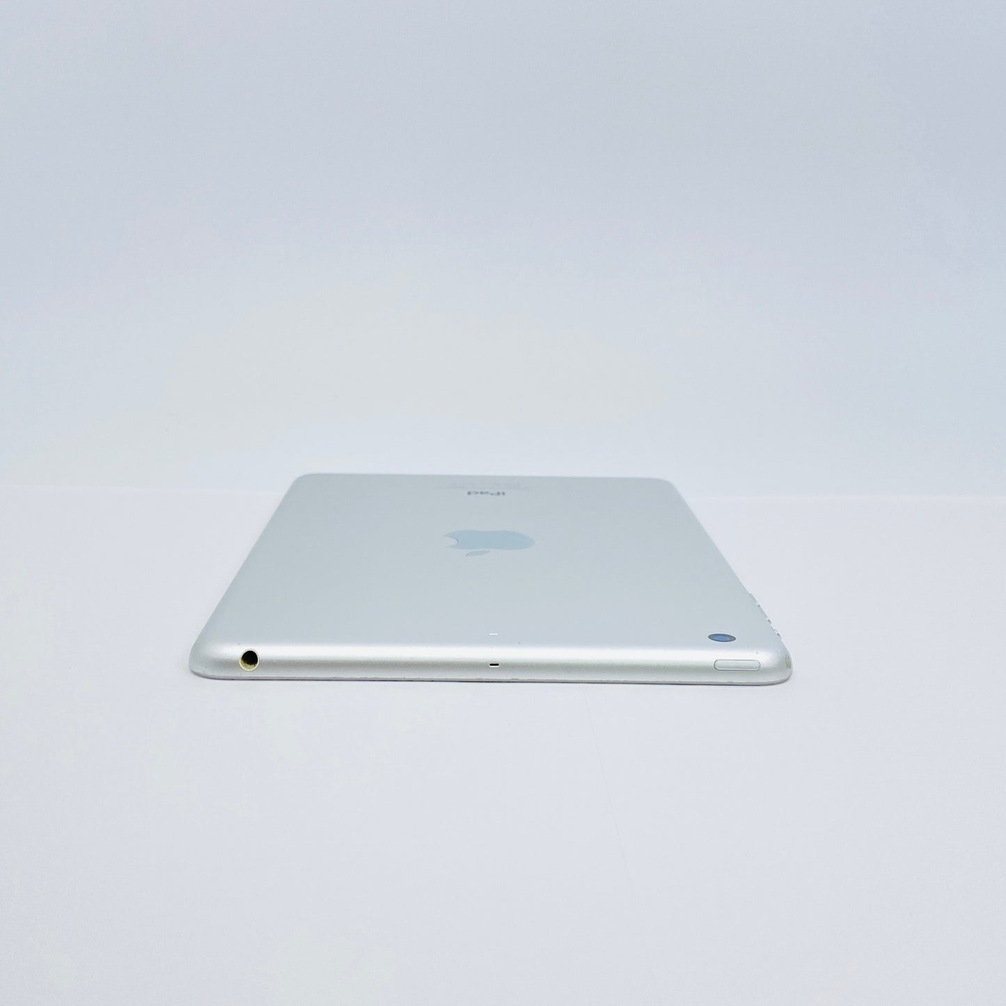 iPad mini 3 Wi-Fiモデル 64GB シルバー MGGT2J/A【C7023-60】