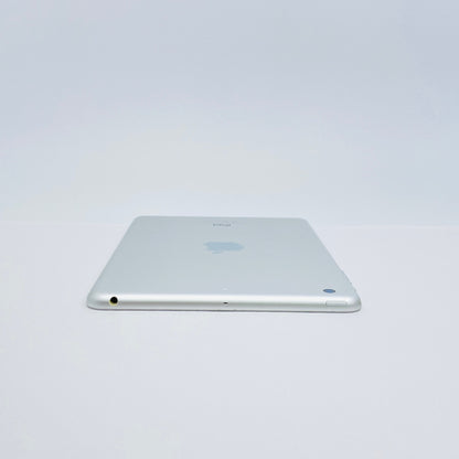 iPad mini 3 Wi-Fiモデル 64GB シルバー MGGT2J/A【C7023-60】