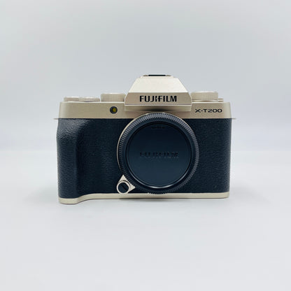 FUJIFILM X-T200 レンズキット 15-45mm F3.5-5.6 シャンパンゴールド【C4332-80】