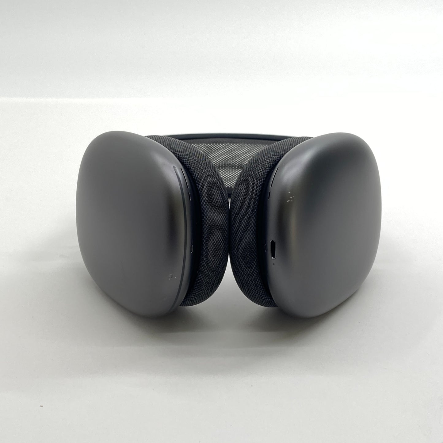 Apple AirPods Max　(Lightning)　スペースグレイ Smart Case付き【C6938-60】