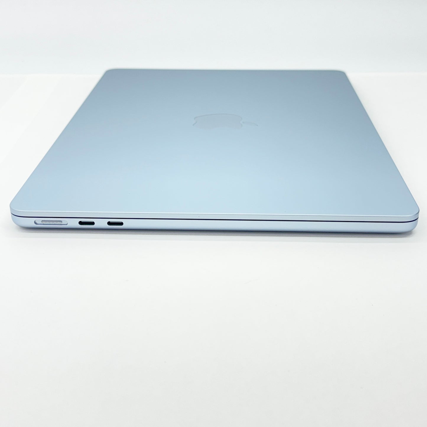 美品 Apple MacBook Air 13インチ MC6T4J/A 2025 M4 16GB SSD256GB 充放電回数5回 バッテリー最大容量100%【C6068-80】