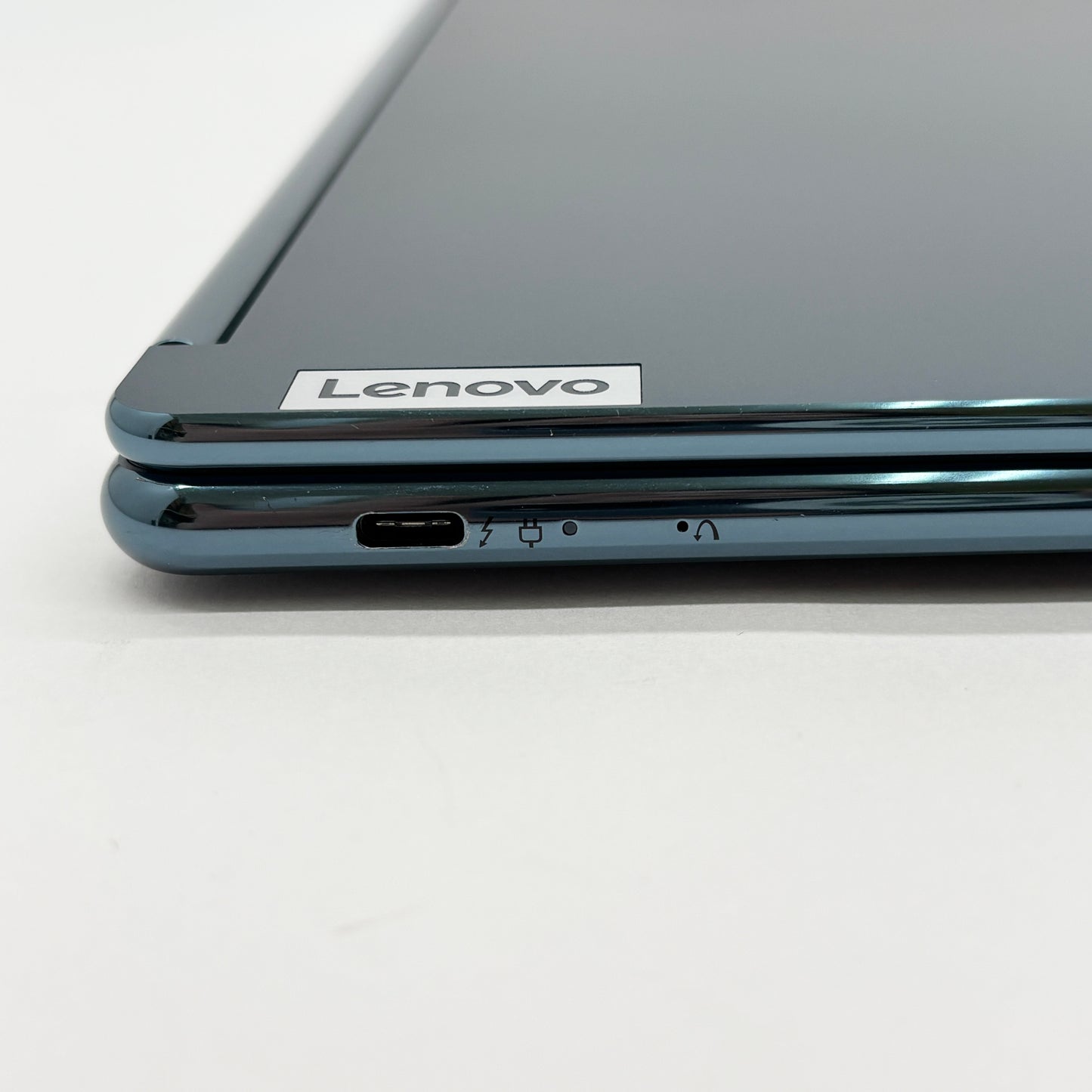 美品 Lenovo YogaBook 9i 13IRU8 Gen 8 i7 1355U 16GB SSD 1TB Windows11Home カラー:タイダルティール バッテリー最大容量93% 2画面【C7712-80】