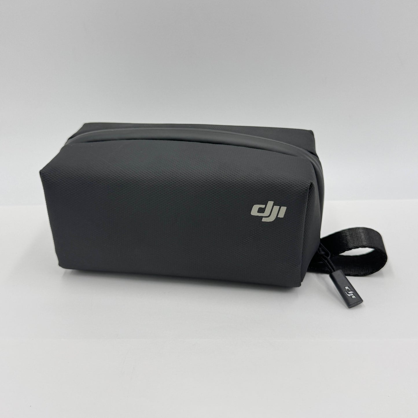 美品 DJI Osmo Pocket 3 ジンバルカメラ おまけ付き【C6183-60】