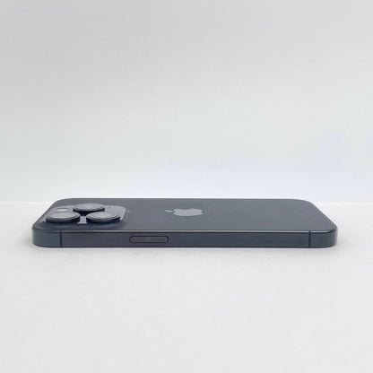 iPhone 15 Pro MTUC3J/A 256GB SIMフリー バッテリー最大容量84%  ブラックチタニウム 本体のみ【C7038-C】