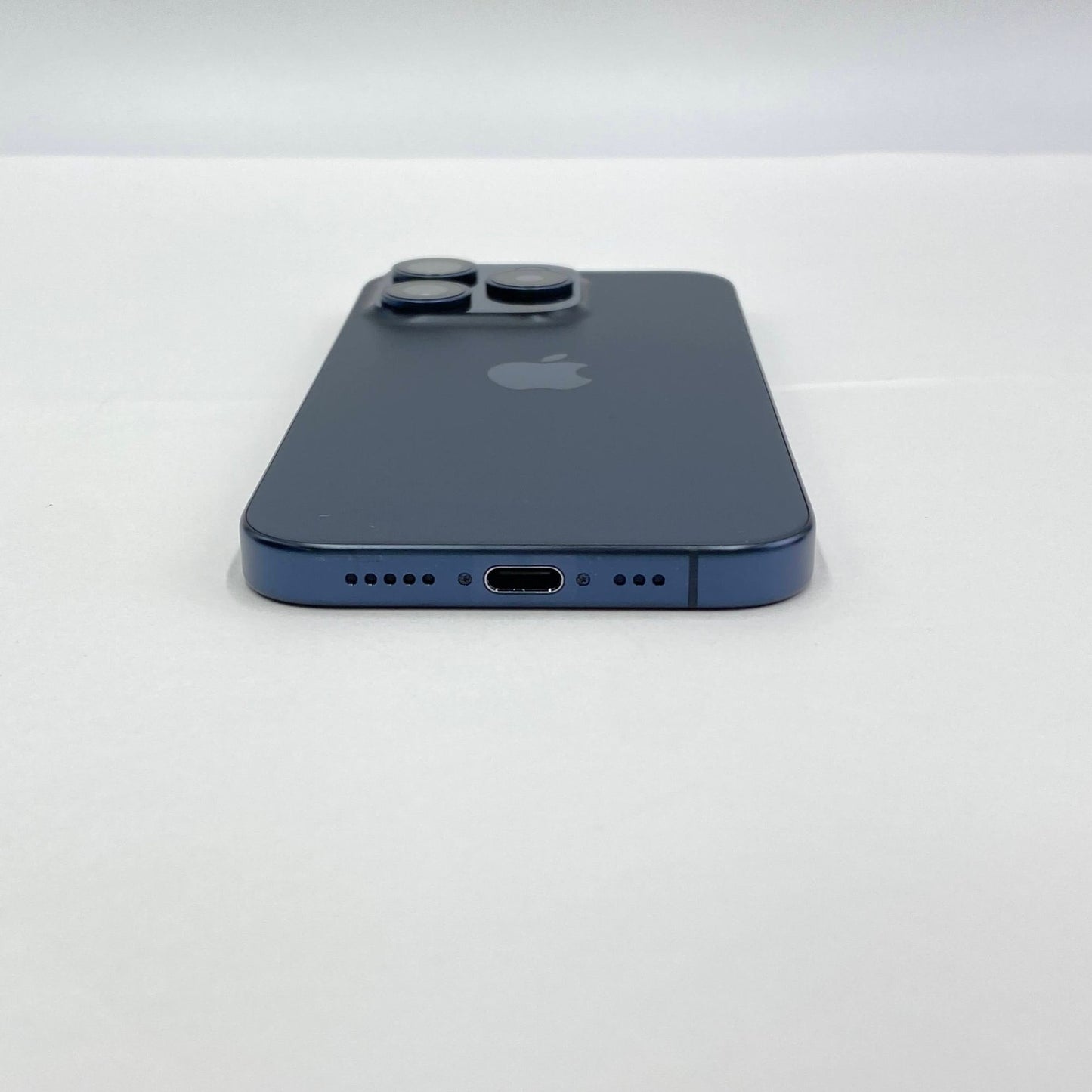 Apple iPhone15 Pro 256GB ブルーチタニウム A3101 MTUG3J/A バッテリー最大容量90%【C5521-C】