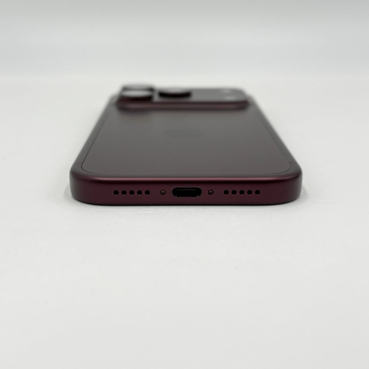 美品 新品同様 iPhone 18 Pro 256GB バーガンディ SIMフリー MJR74J/A  バッテリー最大容量100% 限定保証あり【C9235-C】