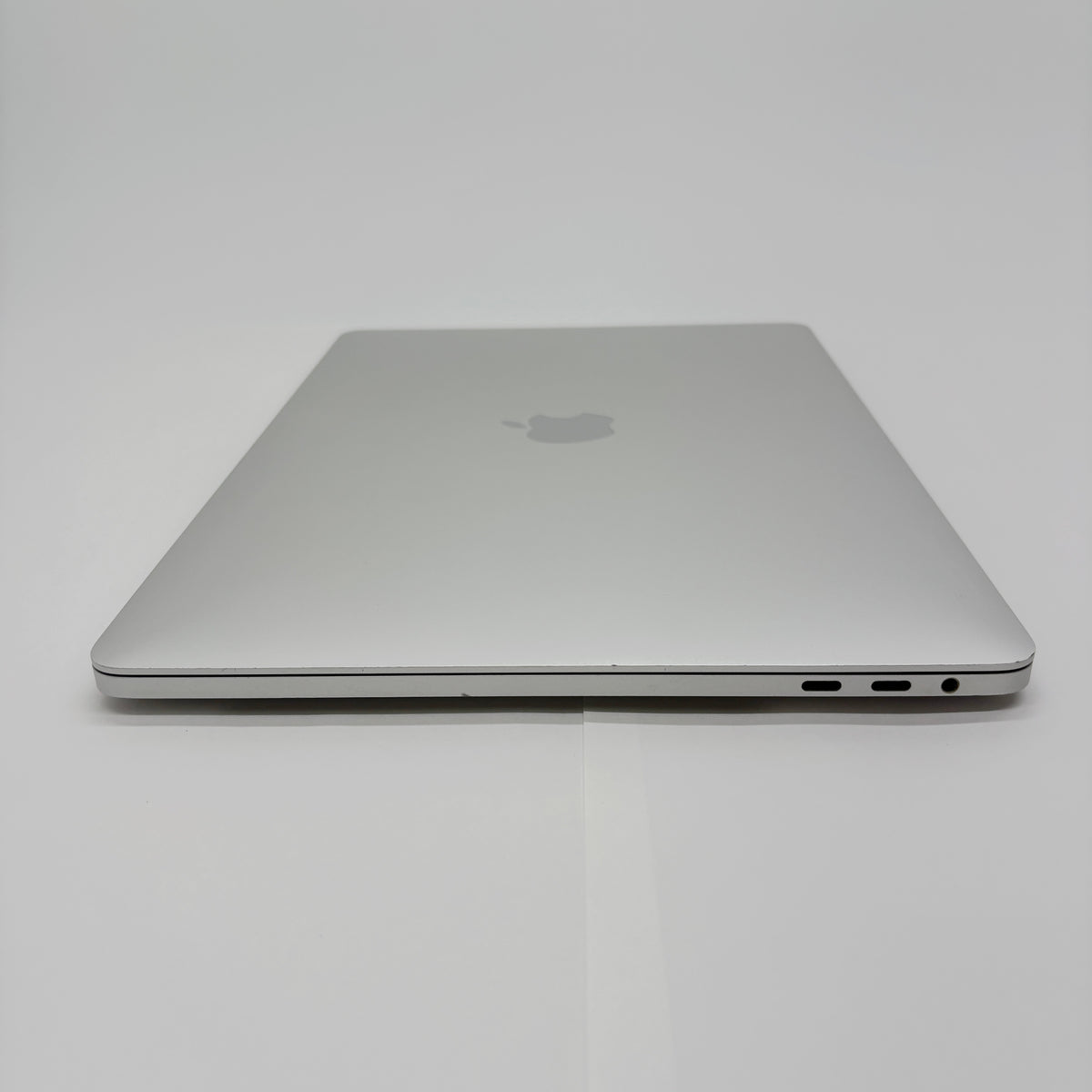 Apple MacBook Pro 2019 13インチ i5 8GB 512GB シルバー 【C9281-80】