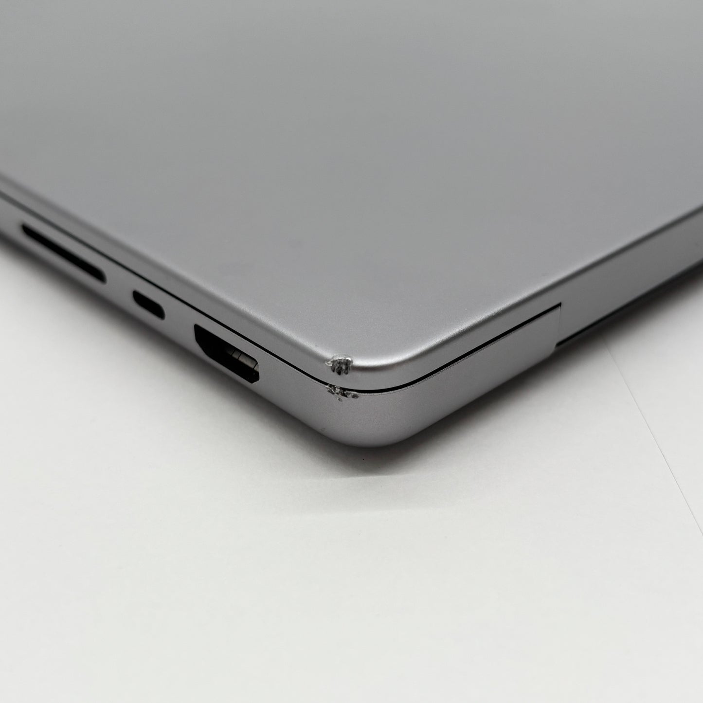 Apple MacBookPro 2021 14インチ M1Pro 16GB 1TB 充放電回数95回 バッテリー最大容量95%【C7021-80】