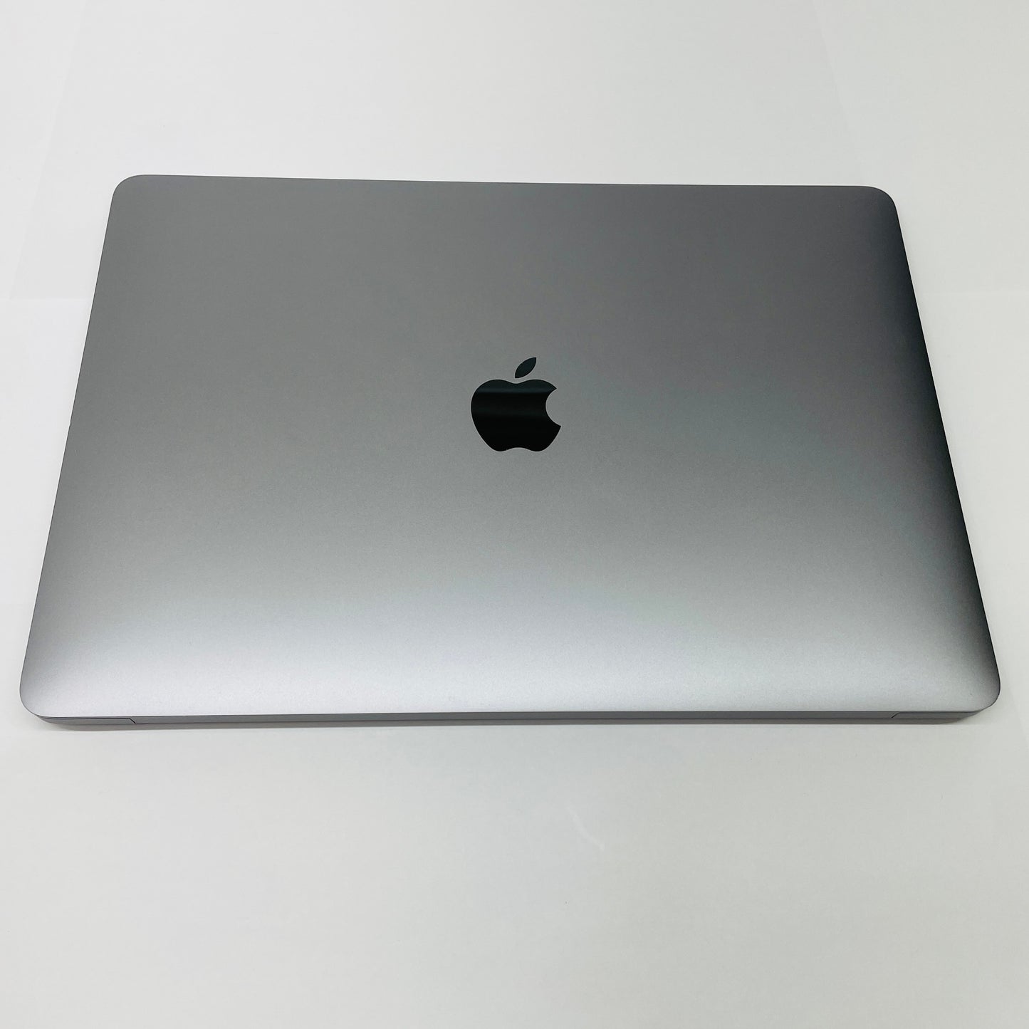 ジャンク Apple MacBook Air M1 2020 8C CPU/8C GPU 16GB 1TB   箱、充電器付属 【C4182-80】