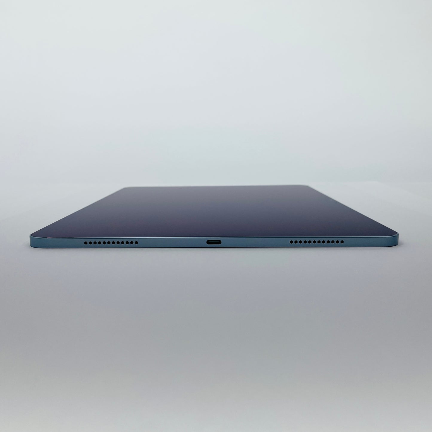 新品同様 美品 Apple iPad Air 13インチ M2 Wi-Fi 512GB 2024年春モデル MV2K3J/A バッテリー最大容量100% 　限定保証有効期限：2026年4月27日【C5060-60】