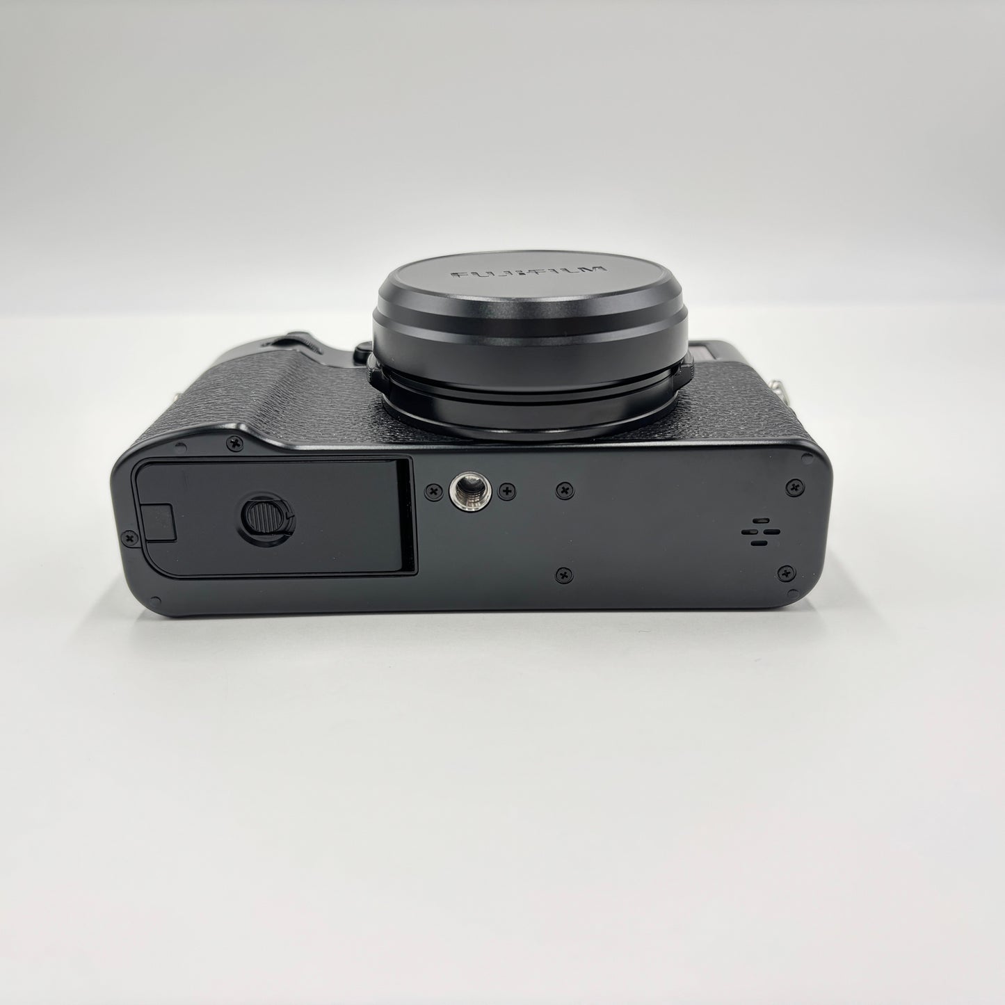 FUJIFILM X100VI ブラック シャッター回数約2,300枚 付属品完備【C5772-80】