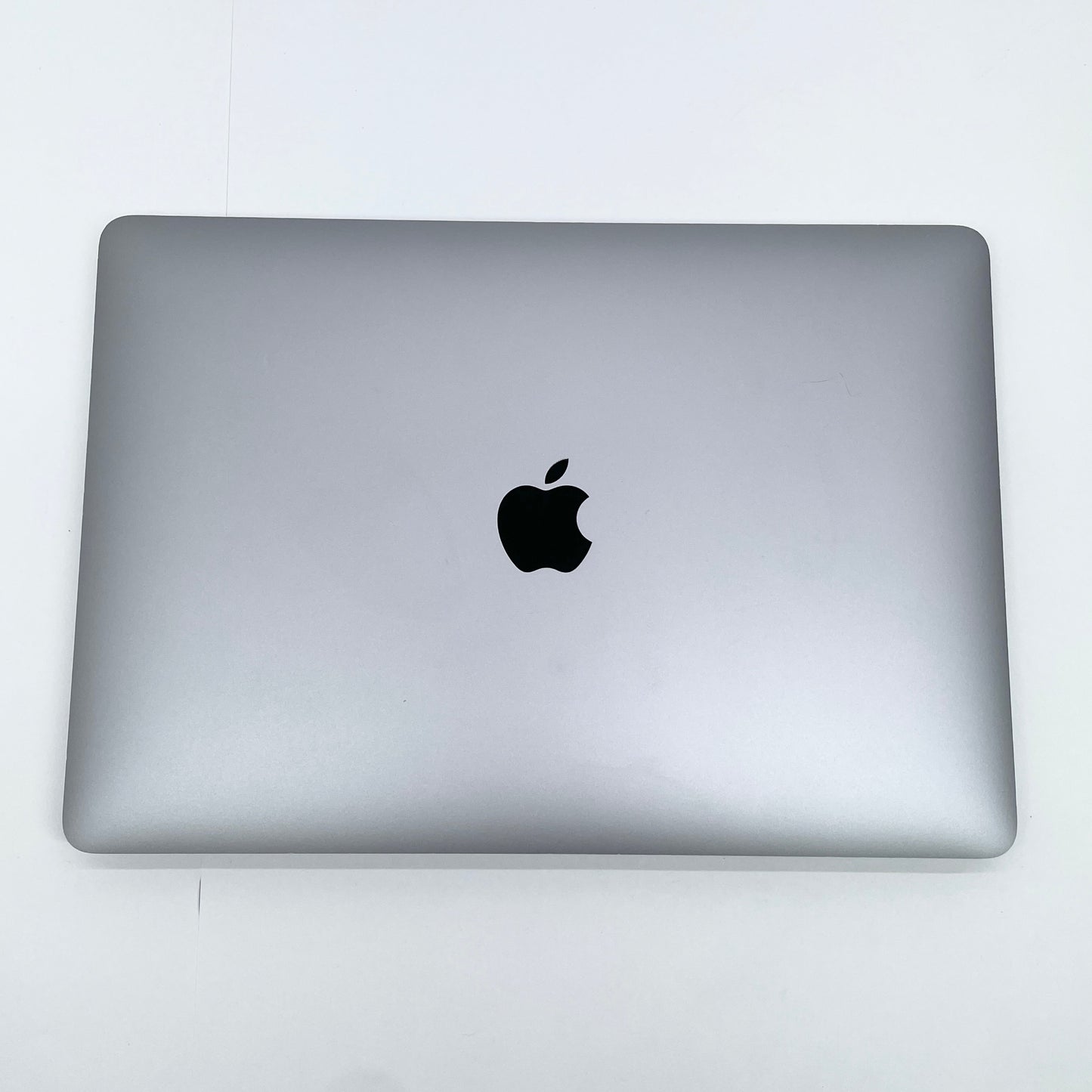 MacBook Air Retina 13インチ (Late 2020) Apple M1 8コア/8GB/SSD 256GB スペースグレイ MGN63J/A  バッテリー最大容量93% 【C8228-80】