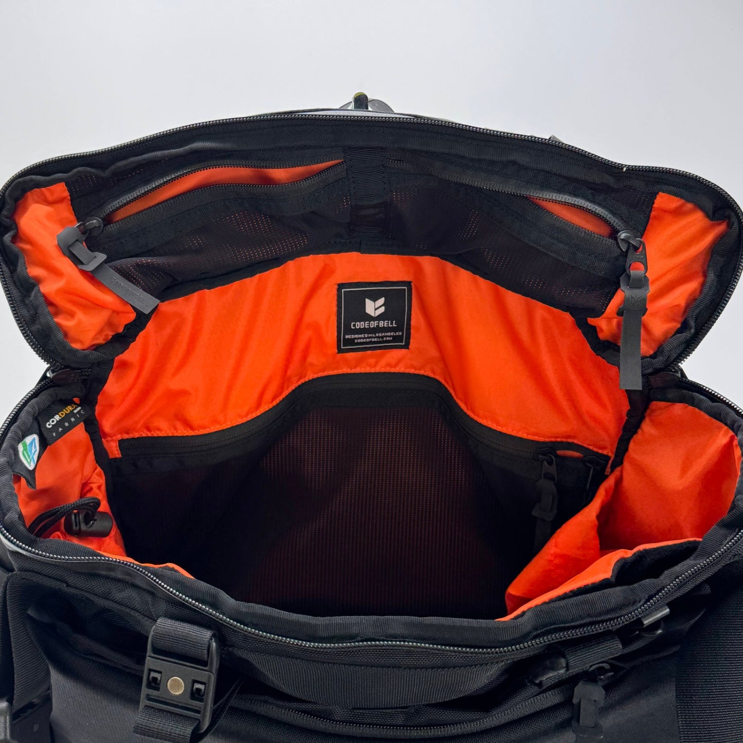 美品 コードオブベル X-TOTE / 3WAY メッセンジャートートバッグ [ CODE OF BELL X-TOTE / 3-Way Messenger Tote ] ＜19リットル※拡張時 35リットル＞【C7543】
