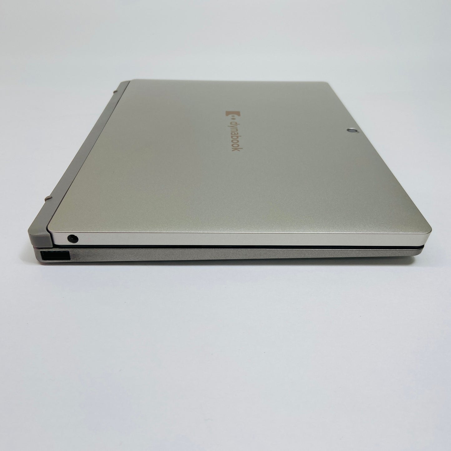 dynabook P1K1PPTG Celeron N4020 4GB 128GB 箱、充電器等付属	C2308 80サイズ発送