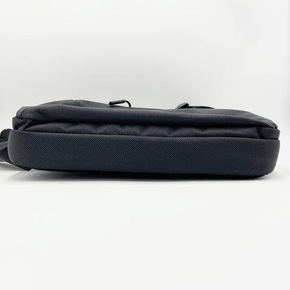 美品 THE TOKYO TECHPACK SLING【C5718】